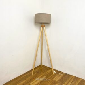 Scandinavian Tripod Floor Lamp Tinggi 150cm - NRL-SFL11